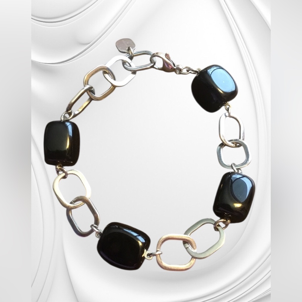 Elegant Black and Silver Bracelet